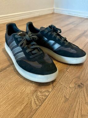 Adidas Womens Black Athletic Casual Sneakers